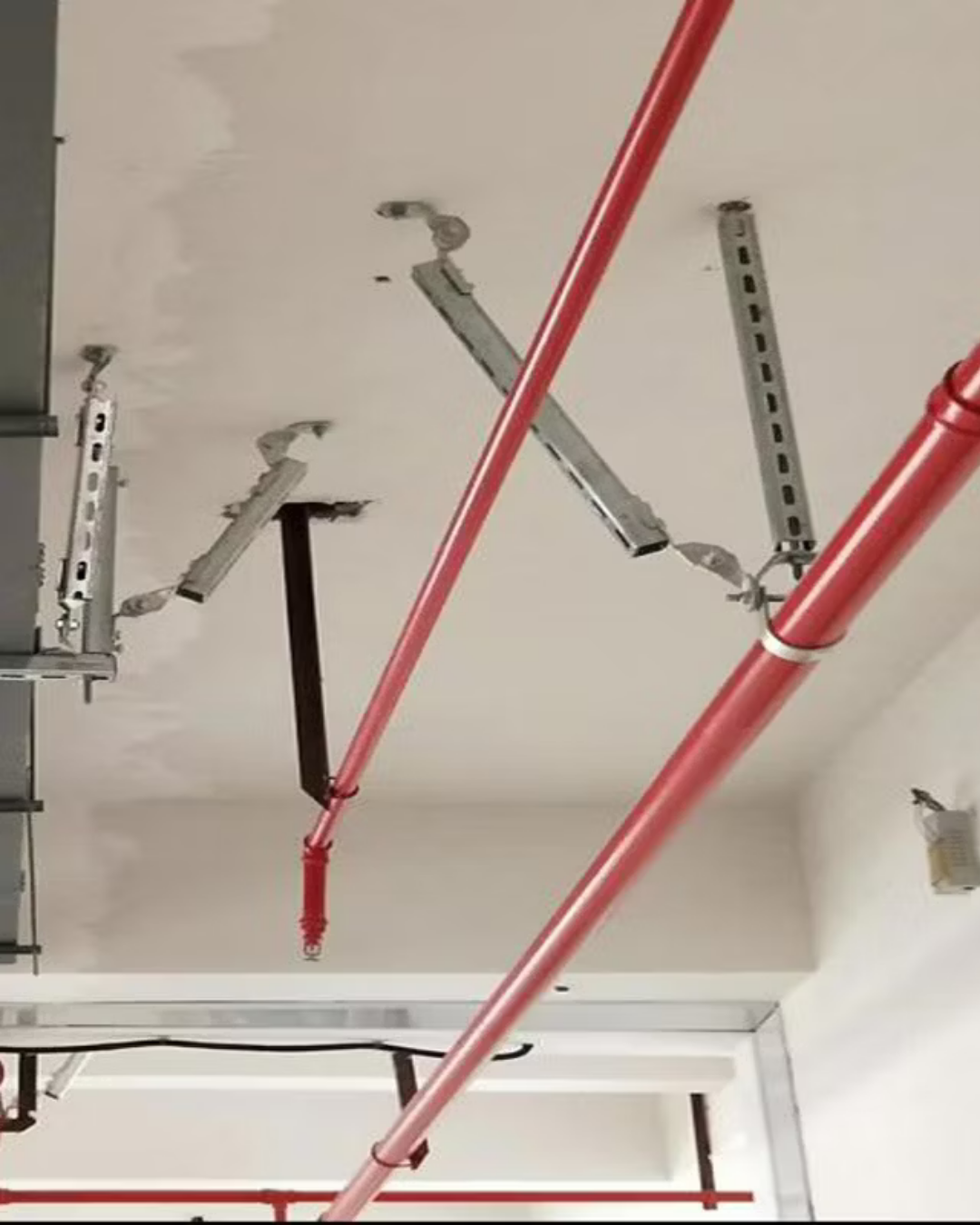 Borulama Sismik Koruma image