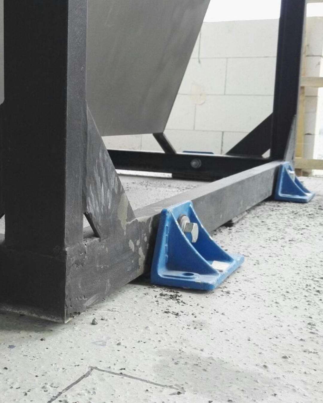 Mekanik Ekipmanların Sismik Koruması image